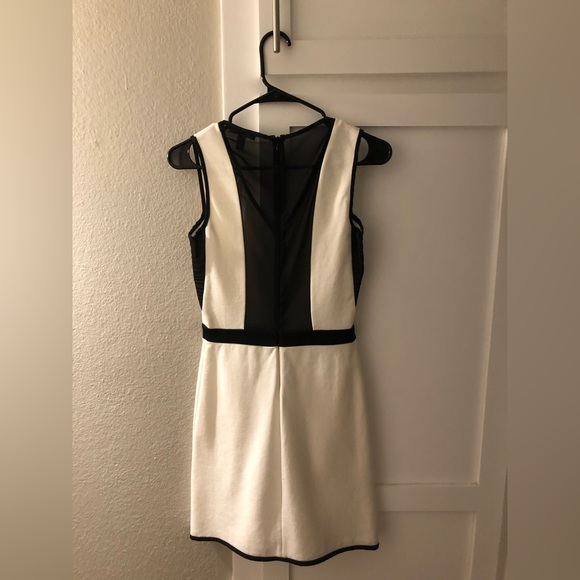 NWOT Mango white and black mini dress, size XS - Picture 2 of 3